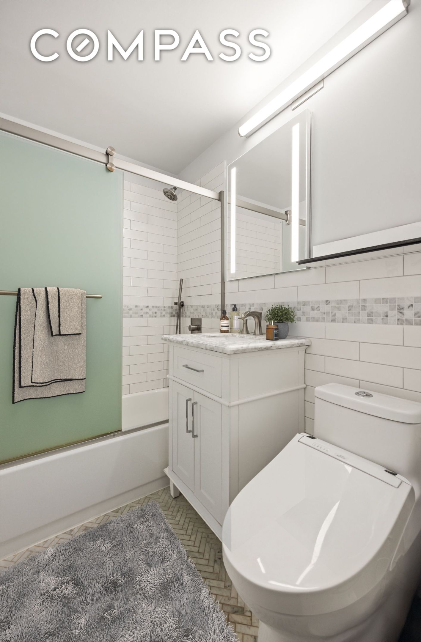 #6 photo, 45 W 54th Street, Midtown , NY 10019