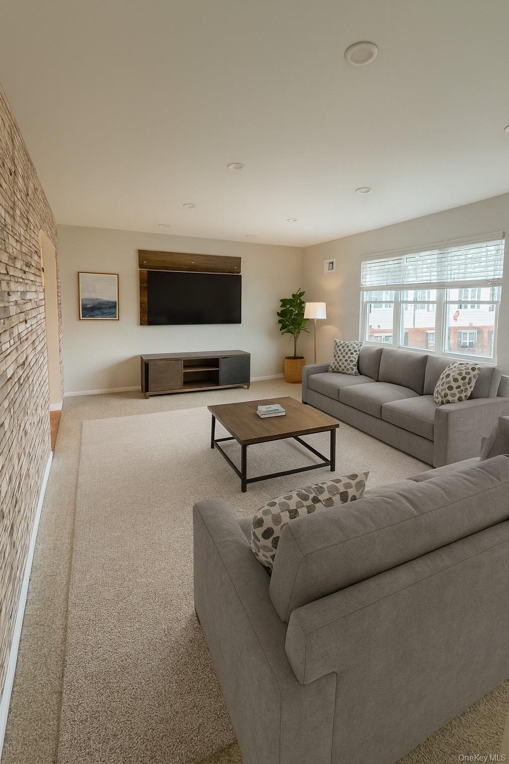 #3 photo, 52 Bon Aire Circle, Suffern , NY 10901