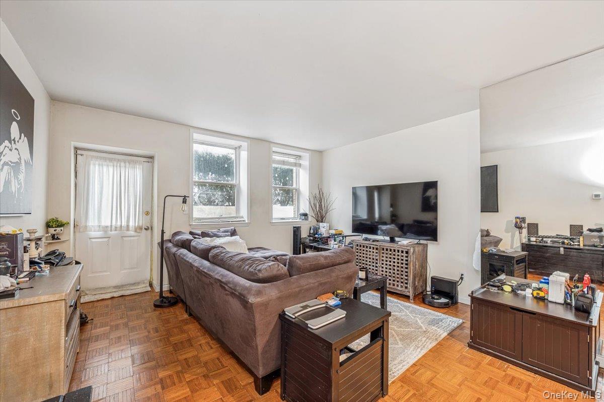 #5 photo, 1250 North Avenue, New Rochelle , NY 10804