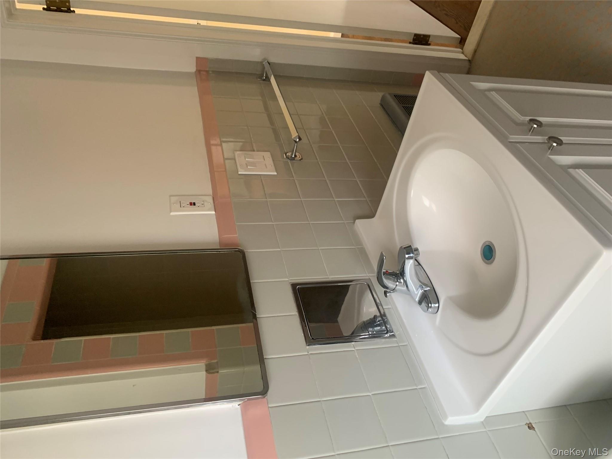 #20 photo, 711 N Division Street, Peekskill , NY 10566