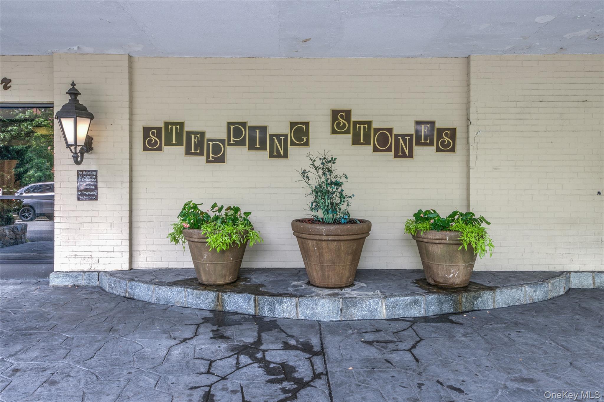 #16 photo, White Plains, White Plains , NY 10604