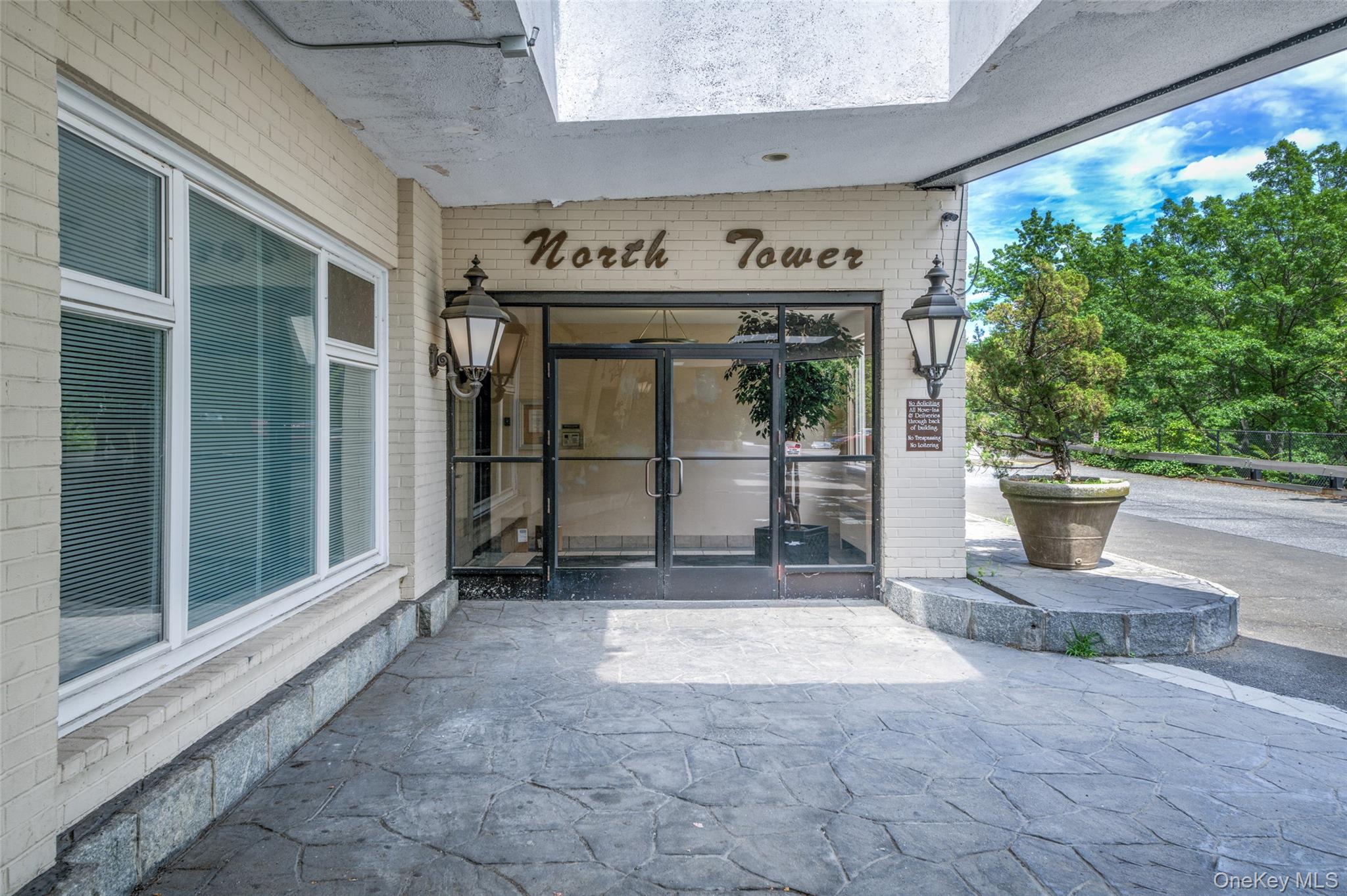 #18 photo, White Plains, White Plains , NY 10604