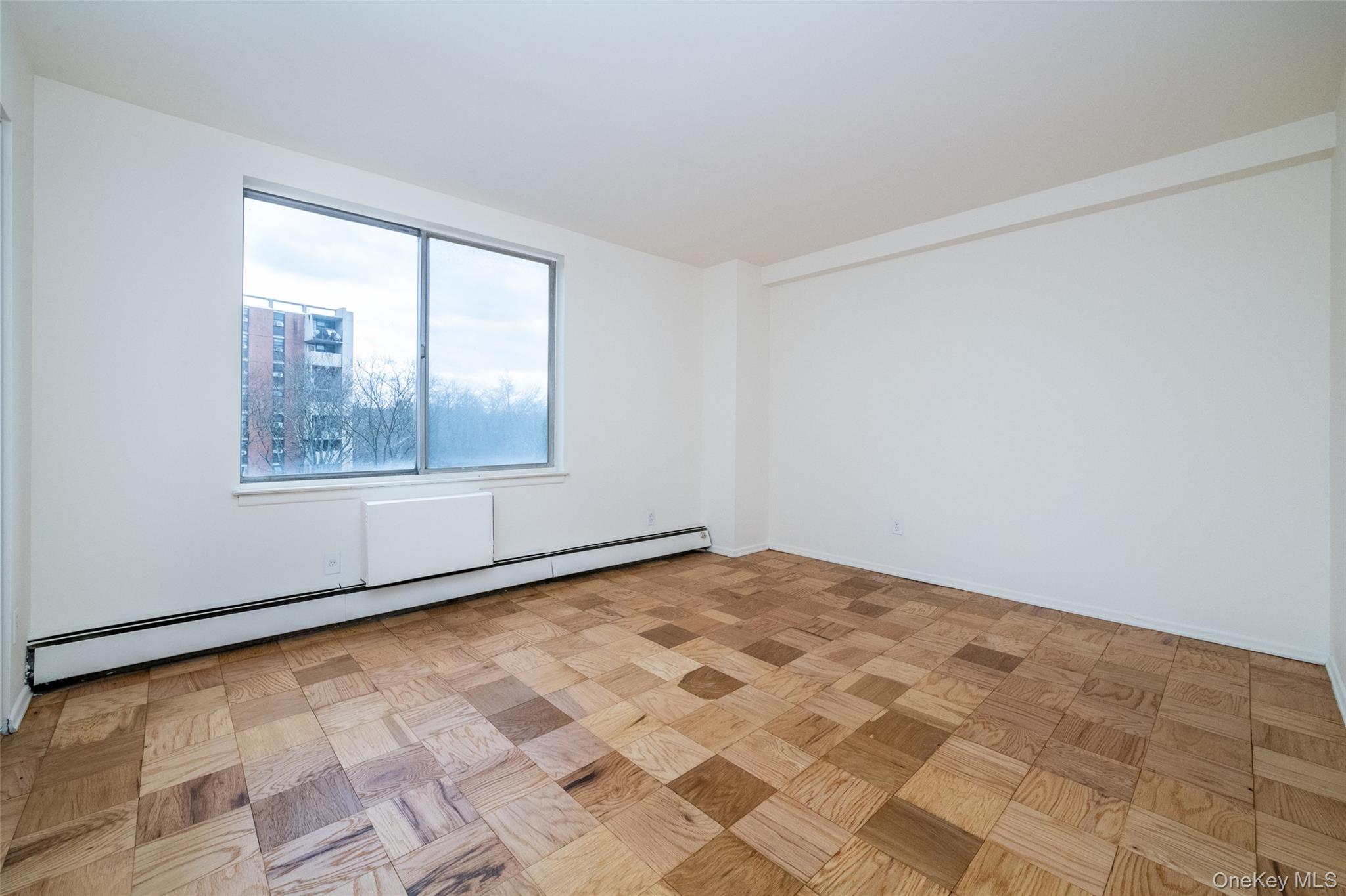 #8 photo, White Plains, White Plains , NY 10604