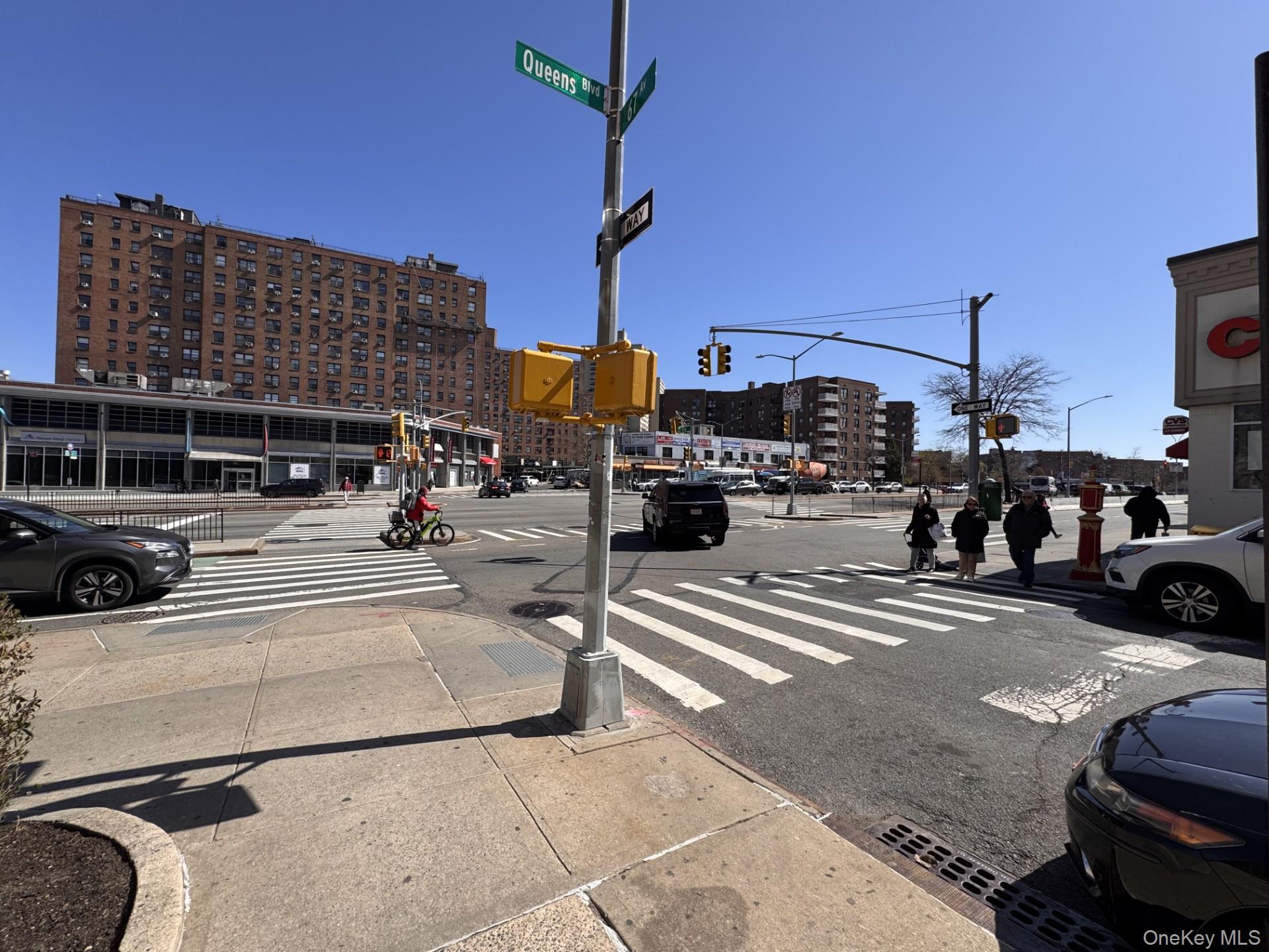 #13 photo, 98-120 Queens Boulevard, Rego Park , NY 11374