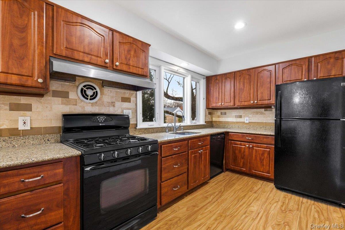 #11 photo, 55 Del Rey Drive, Mount Vernon , NY 10552