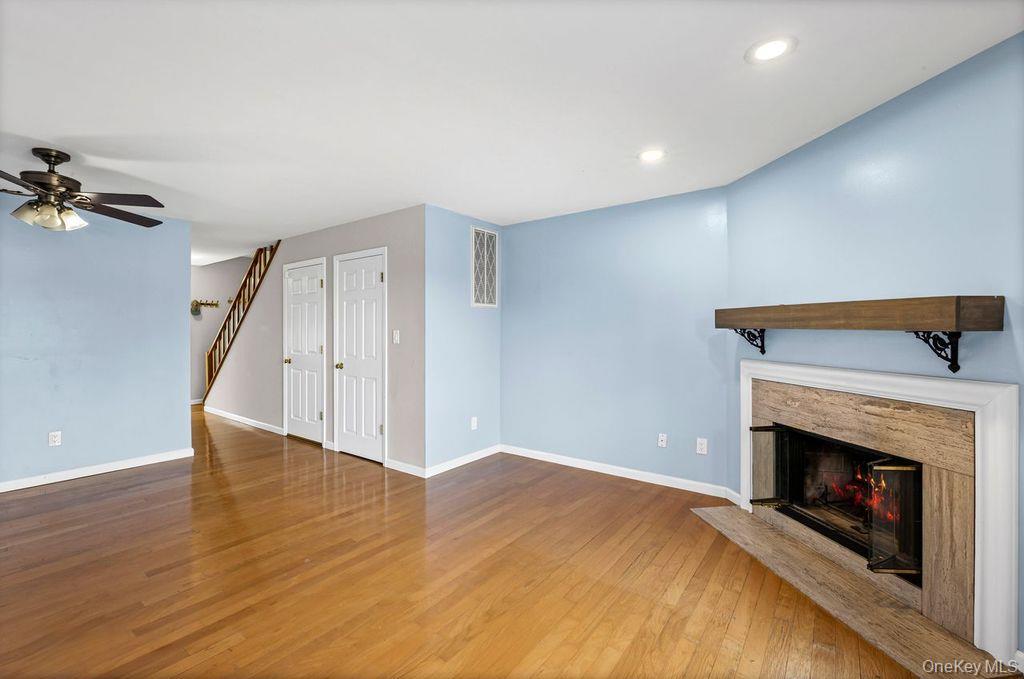 #12 photo, 117 Leeward Lane, Port Jefferson , NY 11777