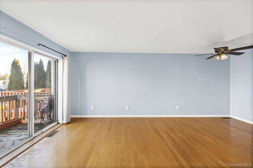 #15 photo, 117 Leeward Lane, Port Jefferson , NY 11777