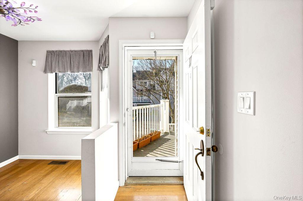 #3 photo, 117 Leeward Lane, Port Jefferson , NY 11777