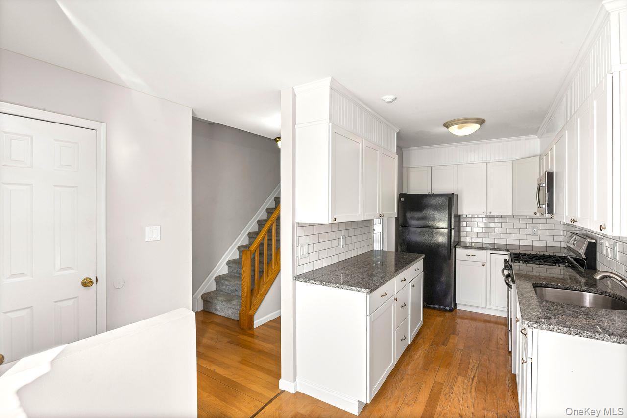 #9 photo, 117 Leeward Lane, Port Jefferson , NY 11777