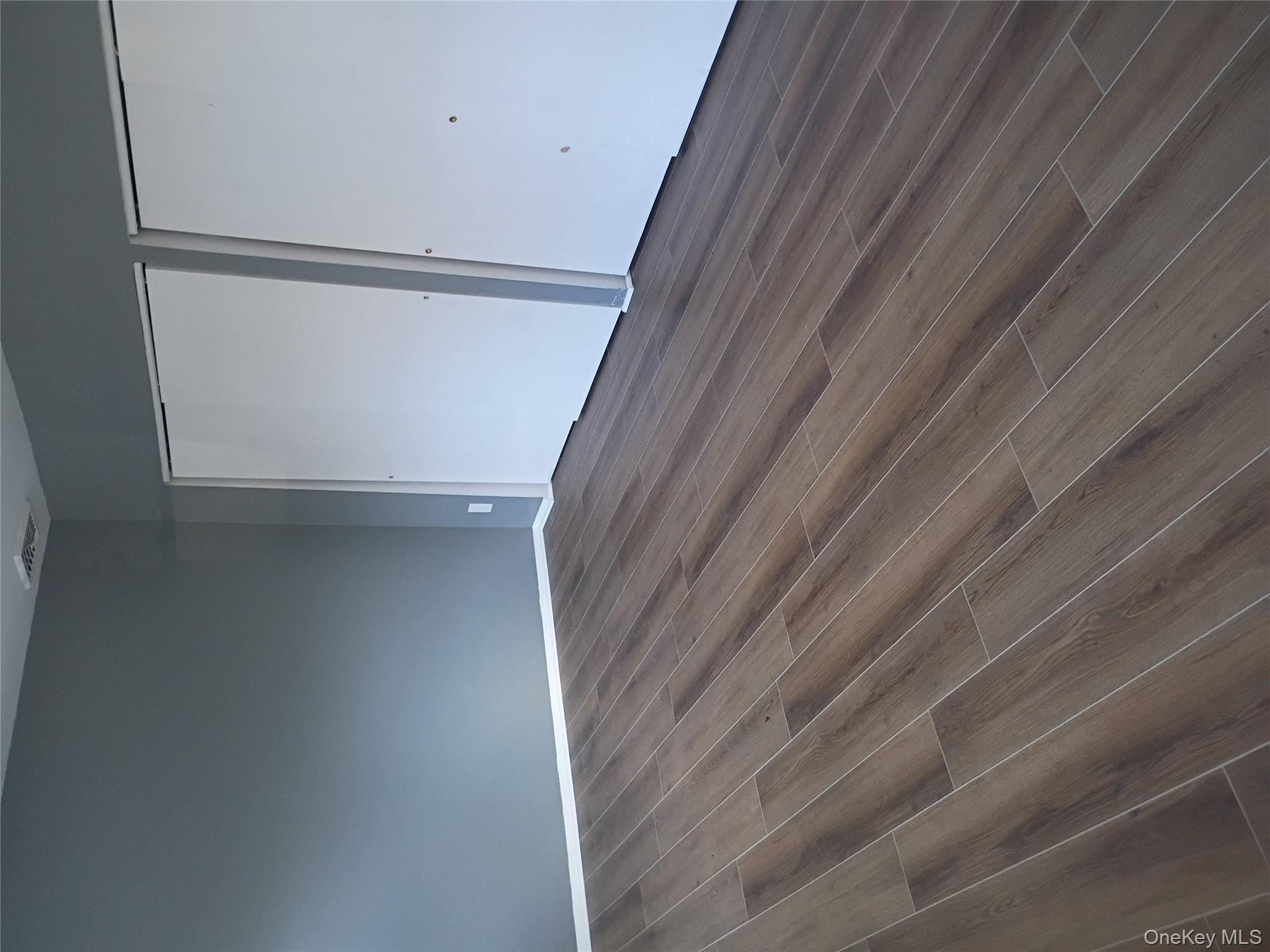 #11 photo, 56 Wooded Court, Саффолк ‖ Calverton , NY 11933