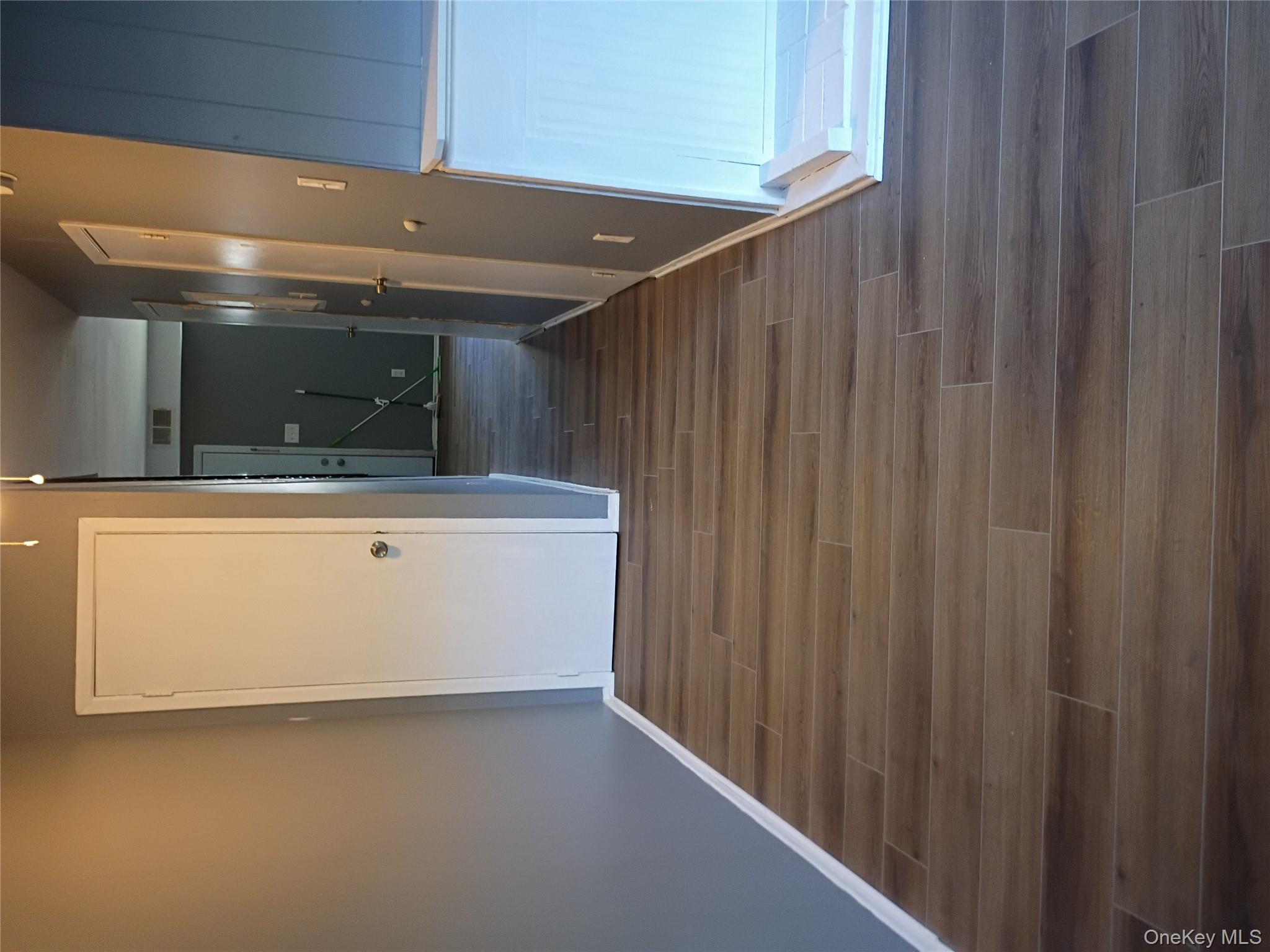 #4 photo, 56 Wooded Court, Саффолк ‖ Calverton , NY 11933