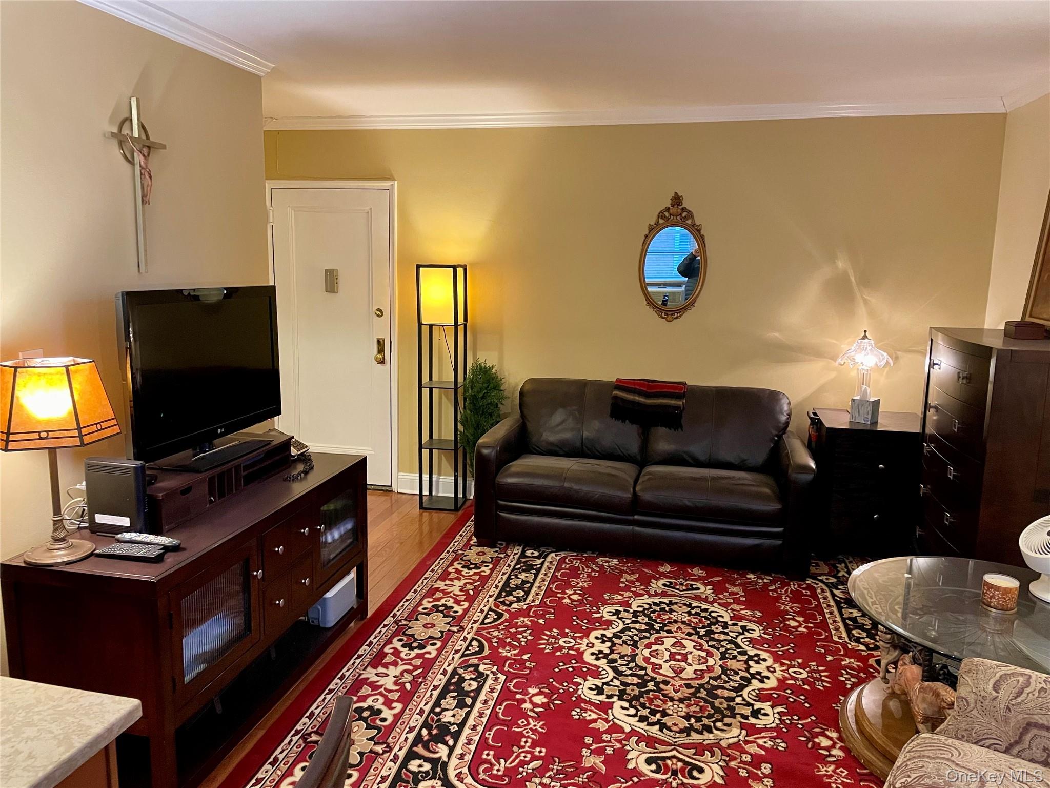 #2 photo, 36 Cathedral Avenue, Hempstead , NY 11550