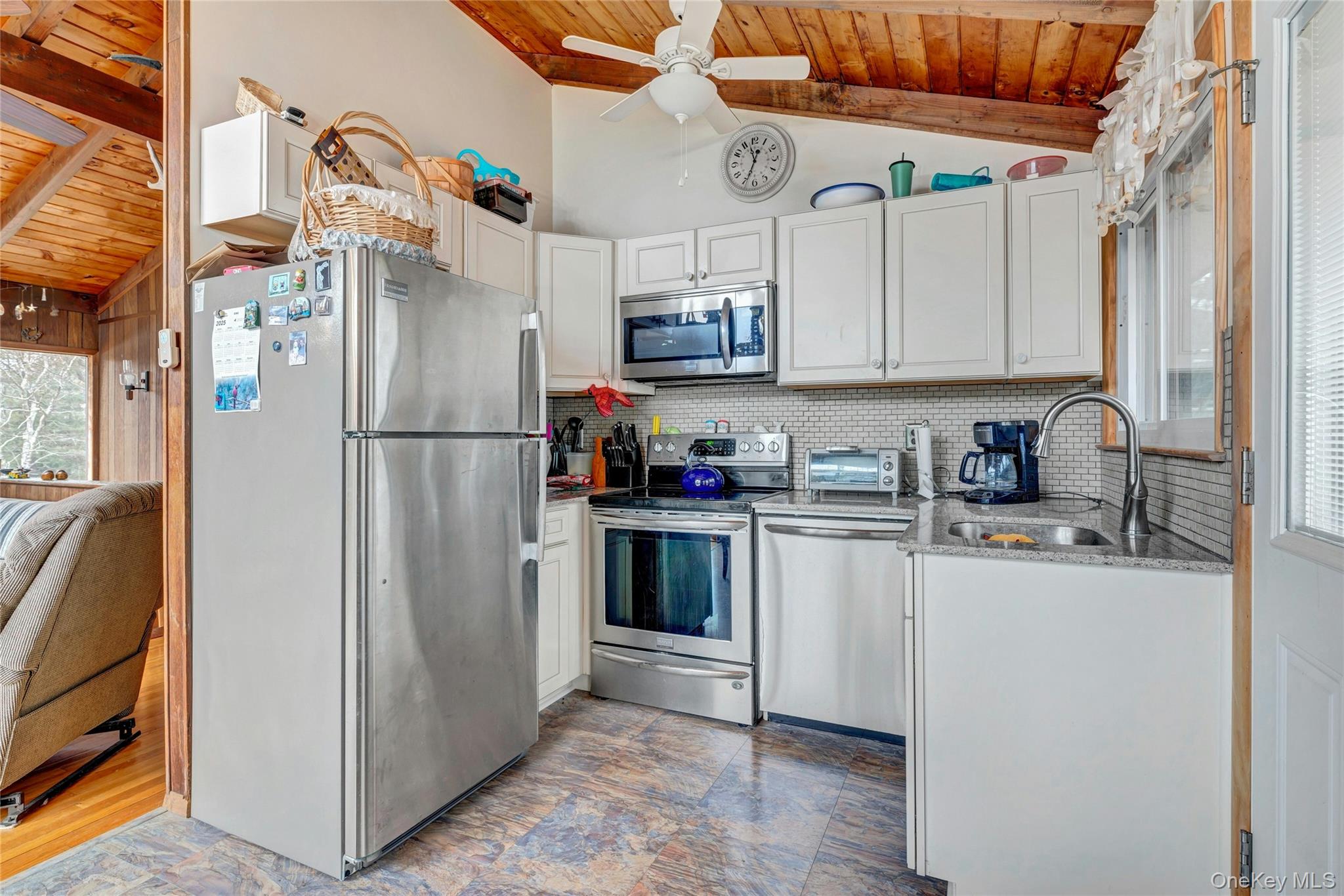 #8 photo, 5 Victoria Drive, Hampton Bays , NY 11946