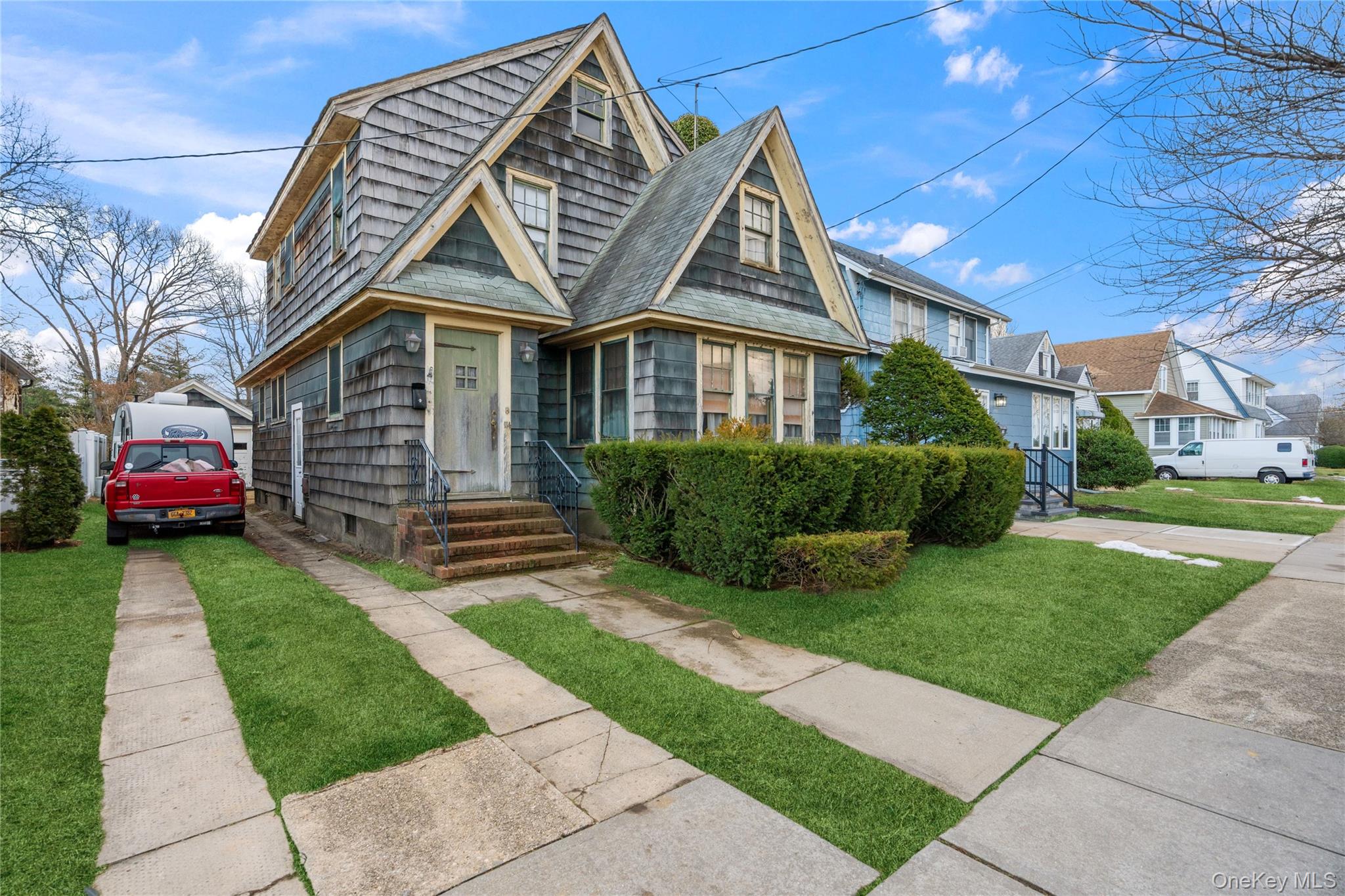 #2 photo, 114 Buckingham Place, מחוז נסאו Lynbrook , NY 11563