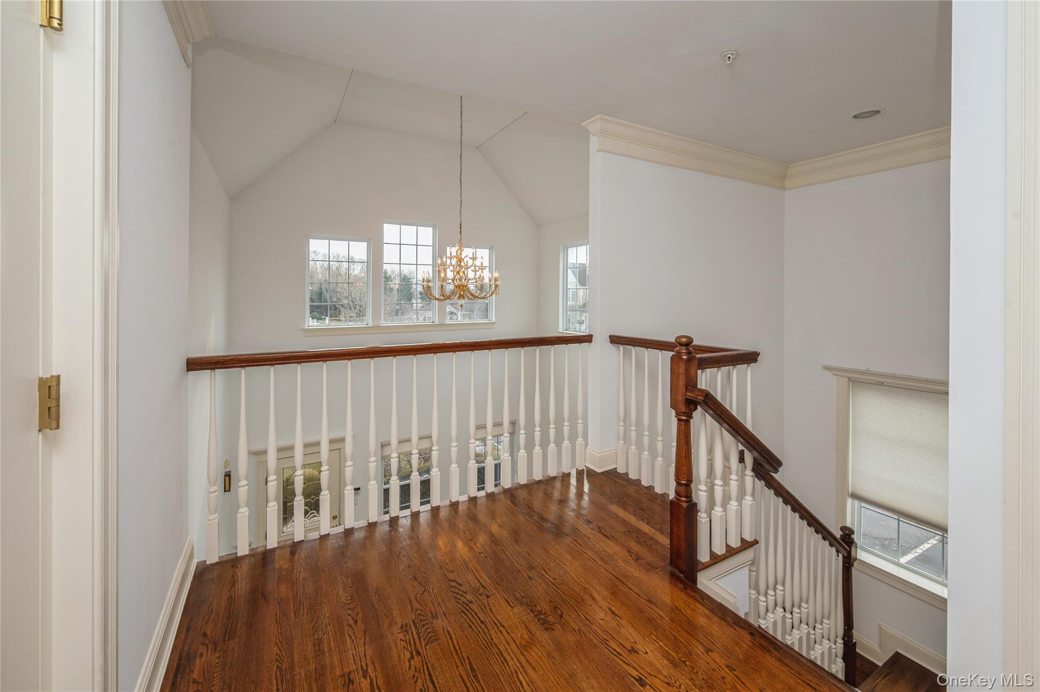 #17 photo, 22 Meadow Court, سوفولك Oakdale , NY 11769