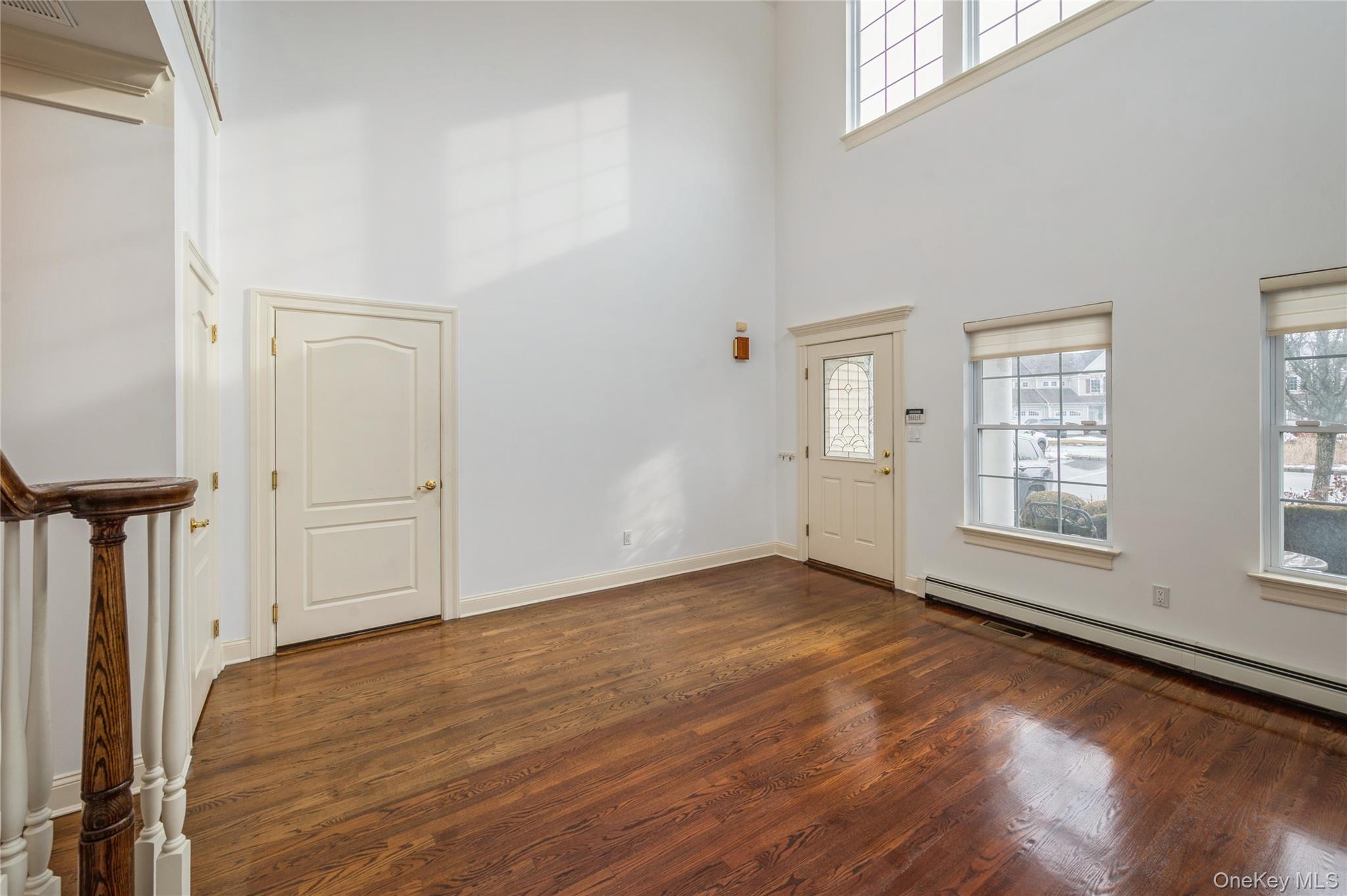 #5 photo, 22 Meadow Court, سوفولك Oakdale , NY 11769