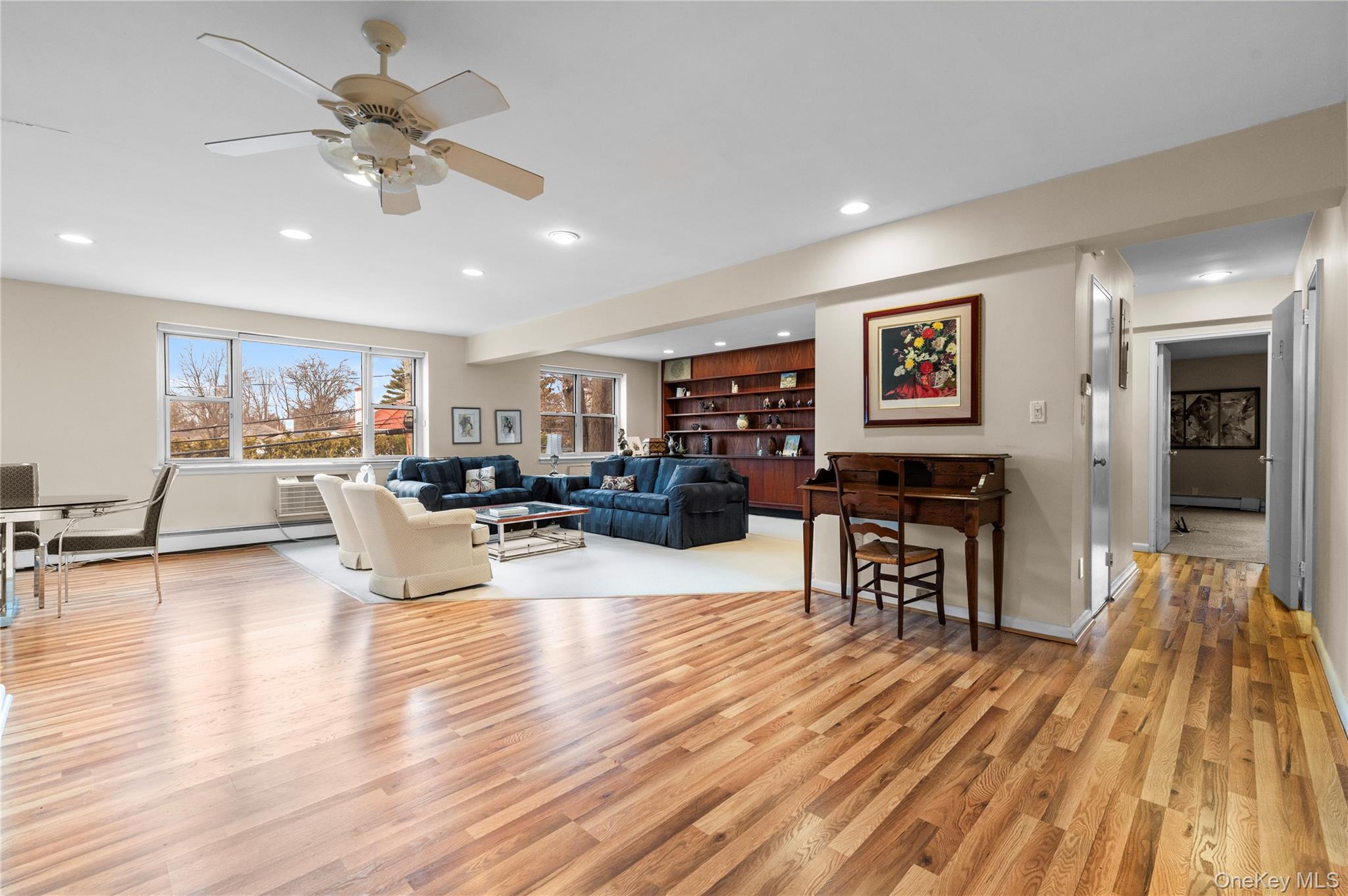 #5 photo, 25 Chapel Place, Great Neck , NY 11021