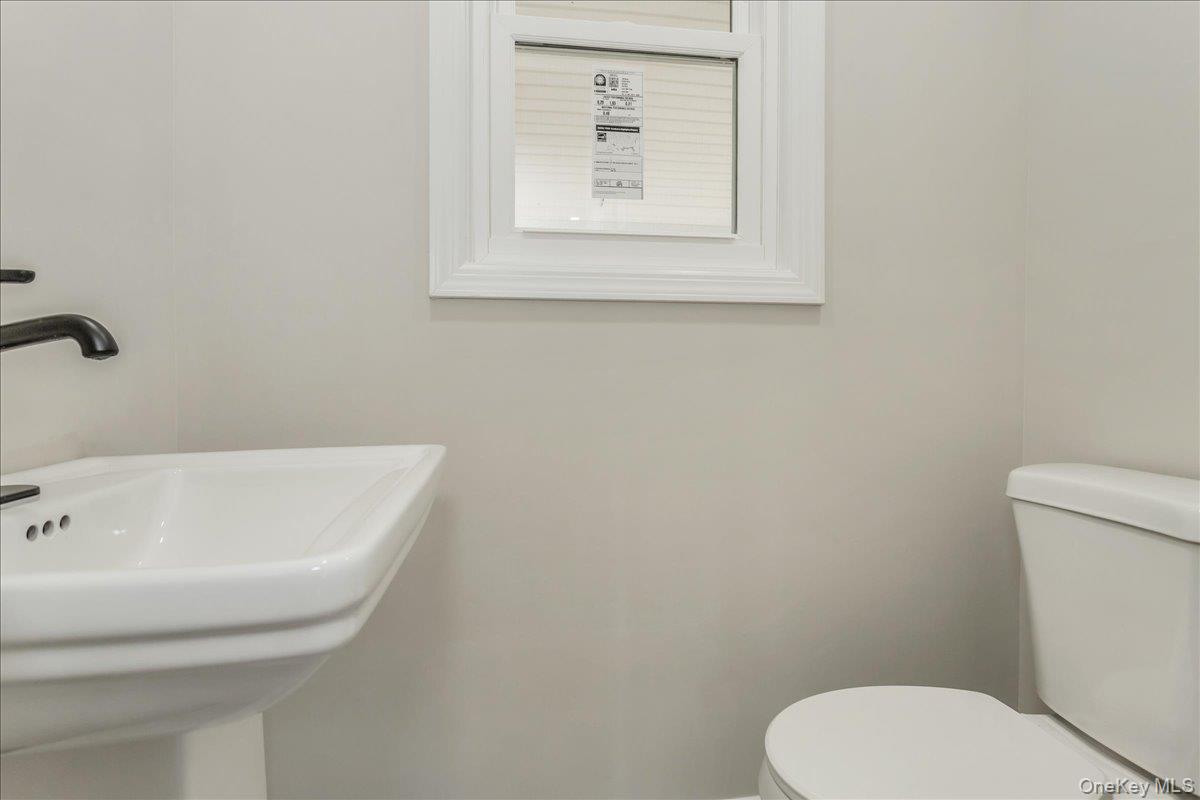 #16 photo, 20 Shirley Court, Commack , NY 11725