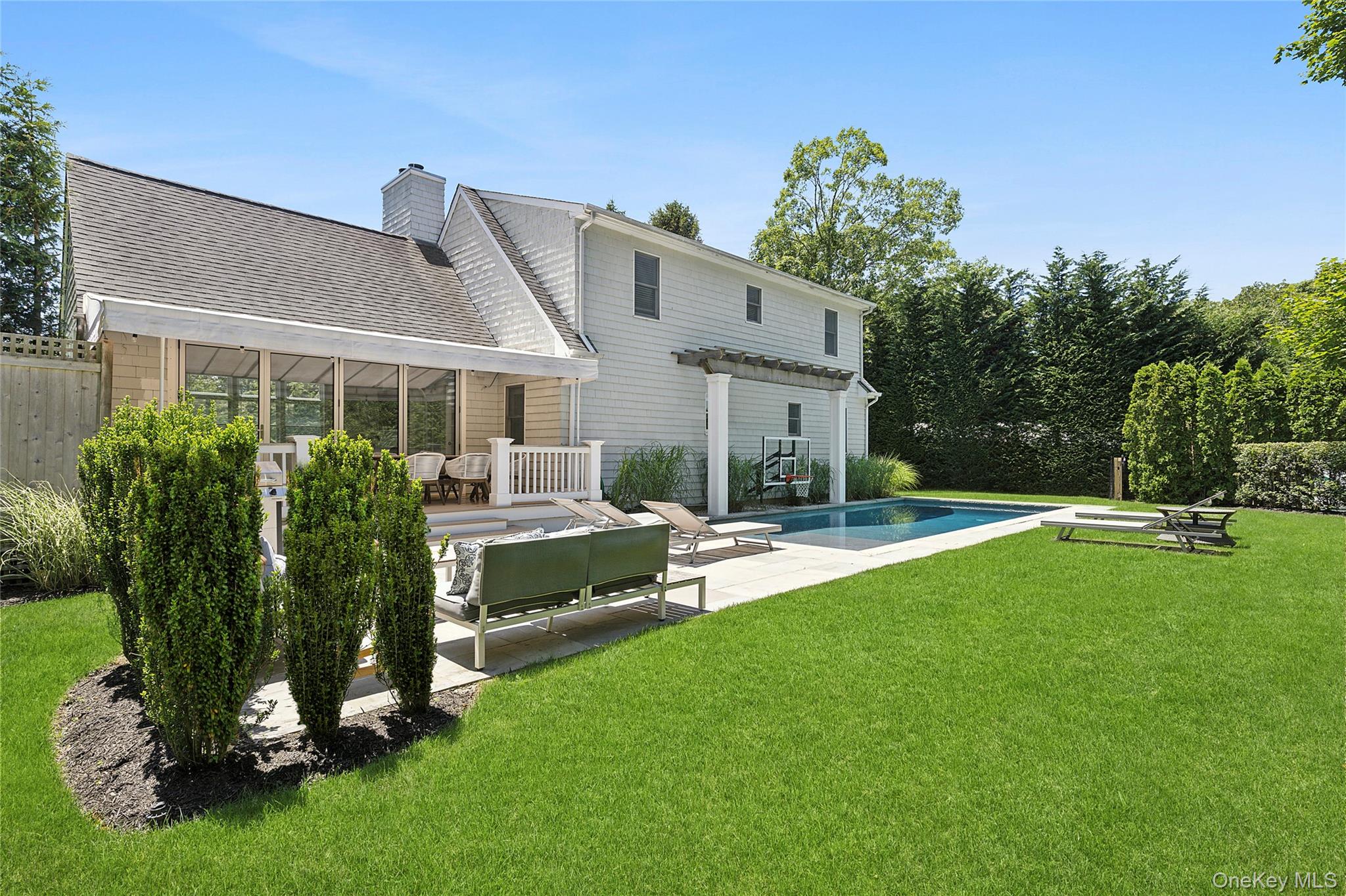 #17 photo, 31 Highland Road, Southampton , NY 11968