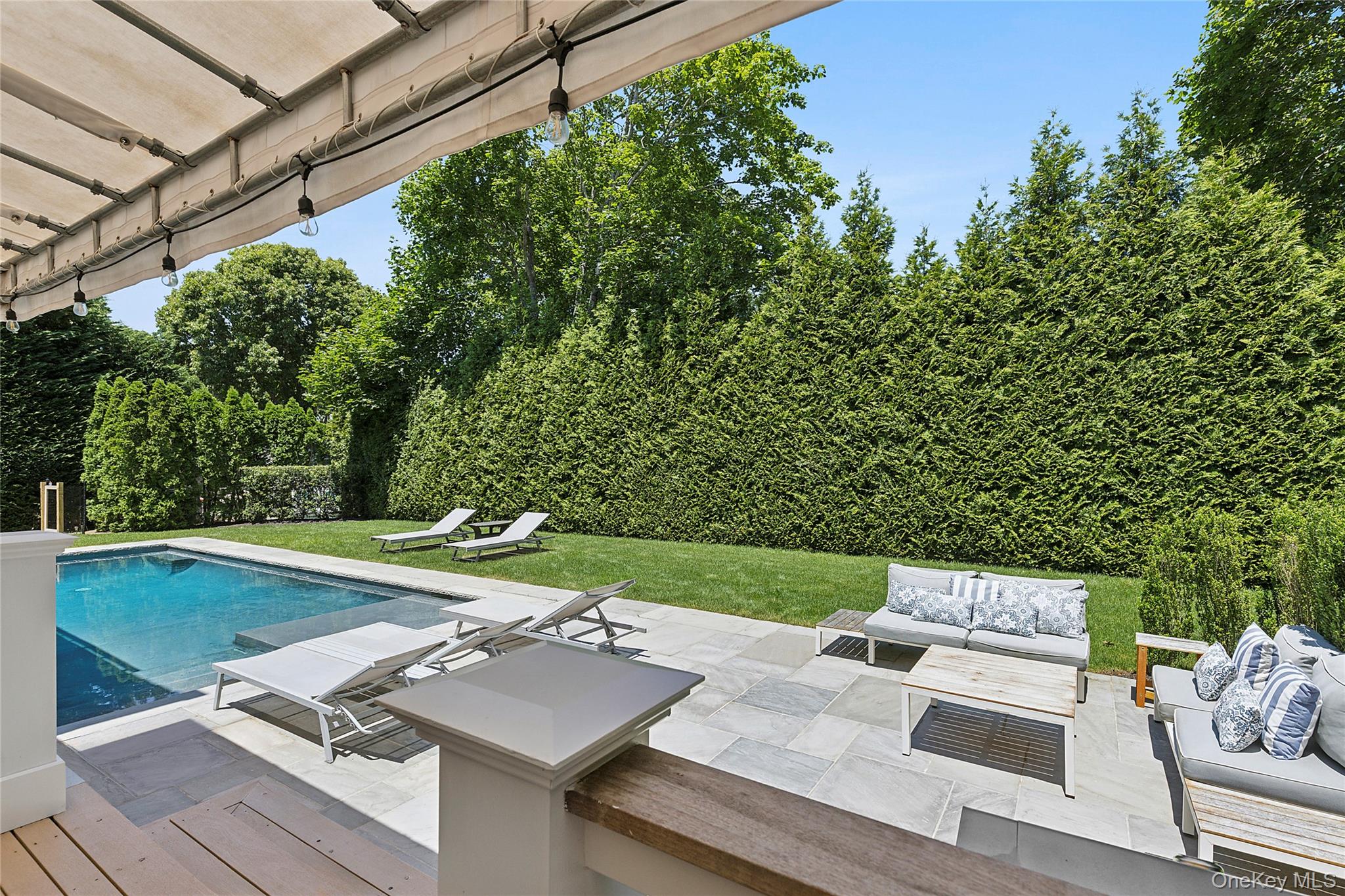 #19 photo, 31 Highland Road, Southampton , NY 11968