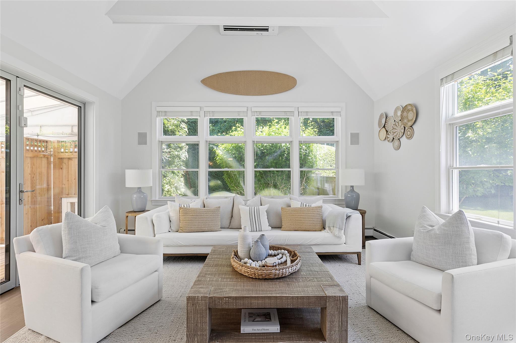 #8 photo, 31 Highland Road, Southampton , NY 11968