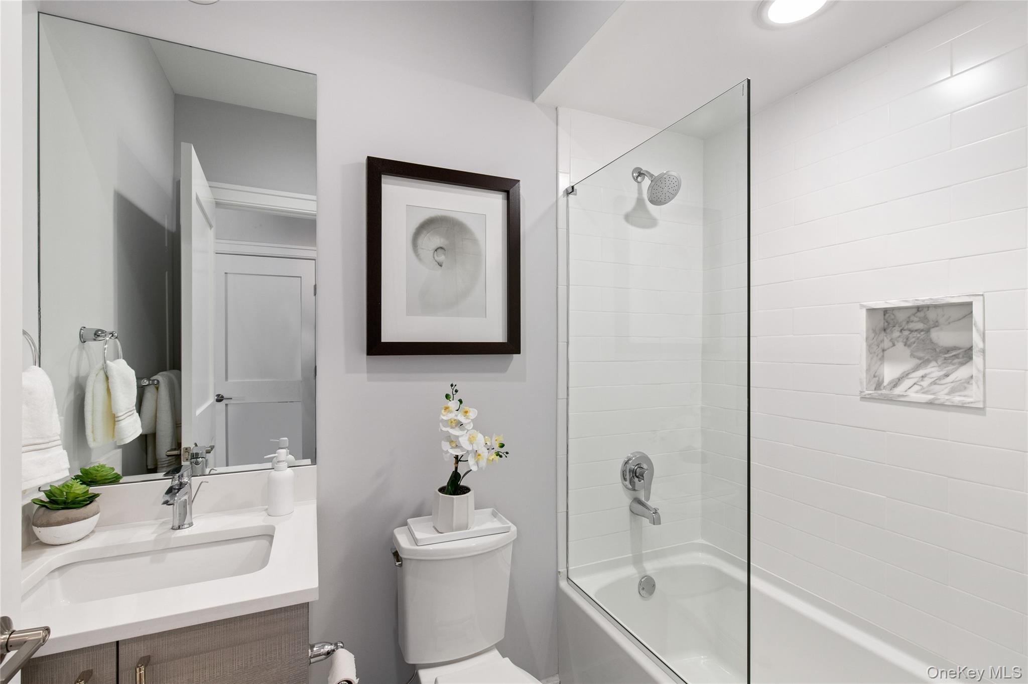 #7 photo, 906 Mill Creek North, Roslyn , NY 11576