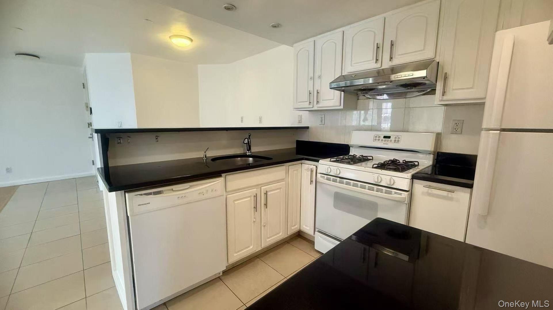 #7 photo, 43-17 Union Street, Куинс ‖ Flushing , NY 11355