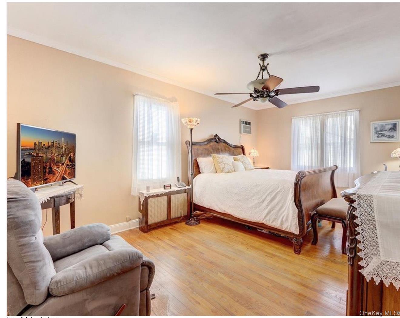 #11 photo, 1004 Wool Avenue, 롱 아일랜드 Franklin Square , NY 11010