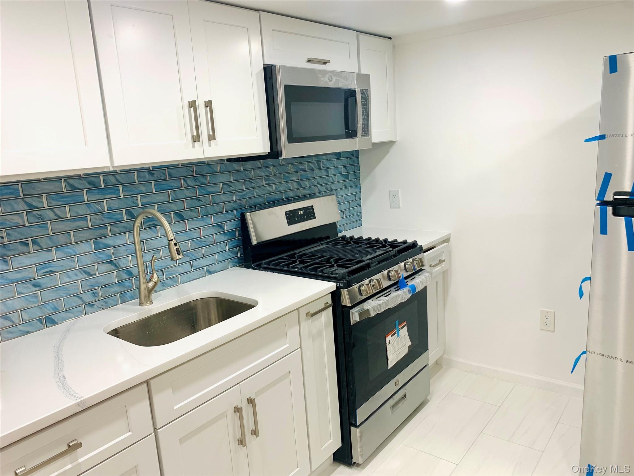 #20 photo, 1004 Wool Avenue, 롱 아일랜드 Franklin Square , NY 11010