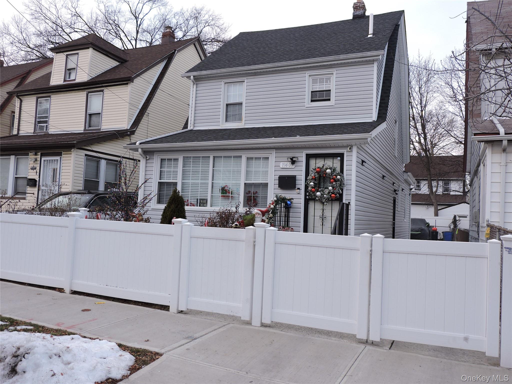 #1 photo, 194-00 112th Road, Saint Albans , NY 11412