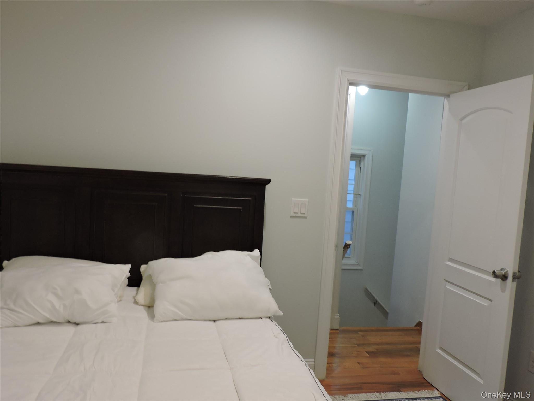 #12 photo, 194-00 112th Road, Saint Albans , NY 11412