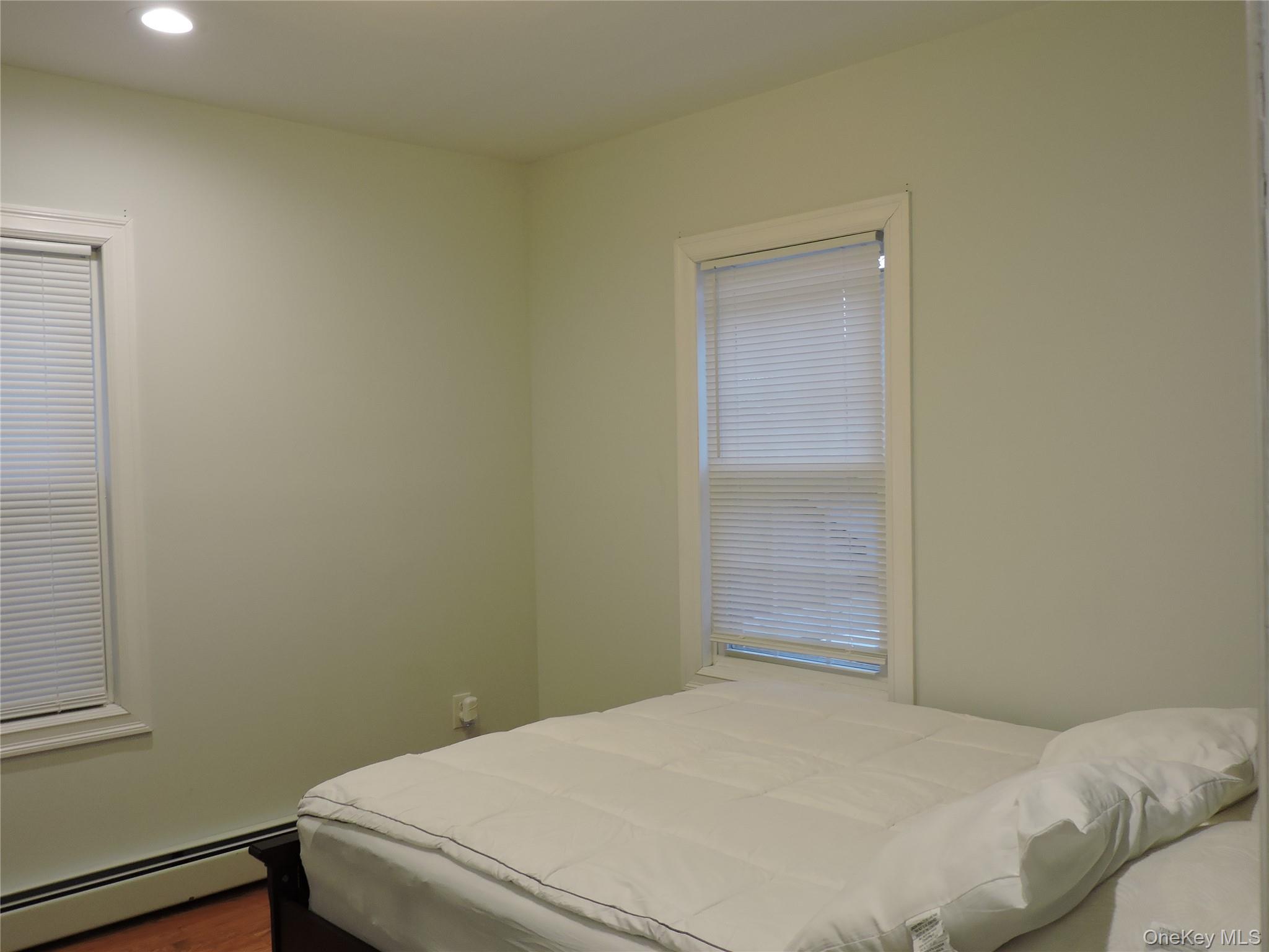 #14 photo, 194-00 112th Road, Saint Albans , NY 11412