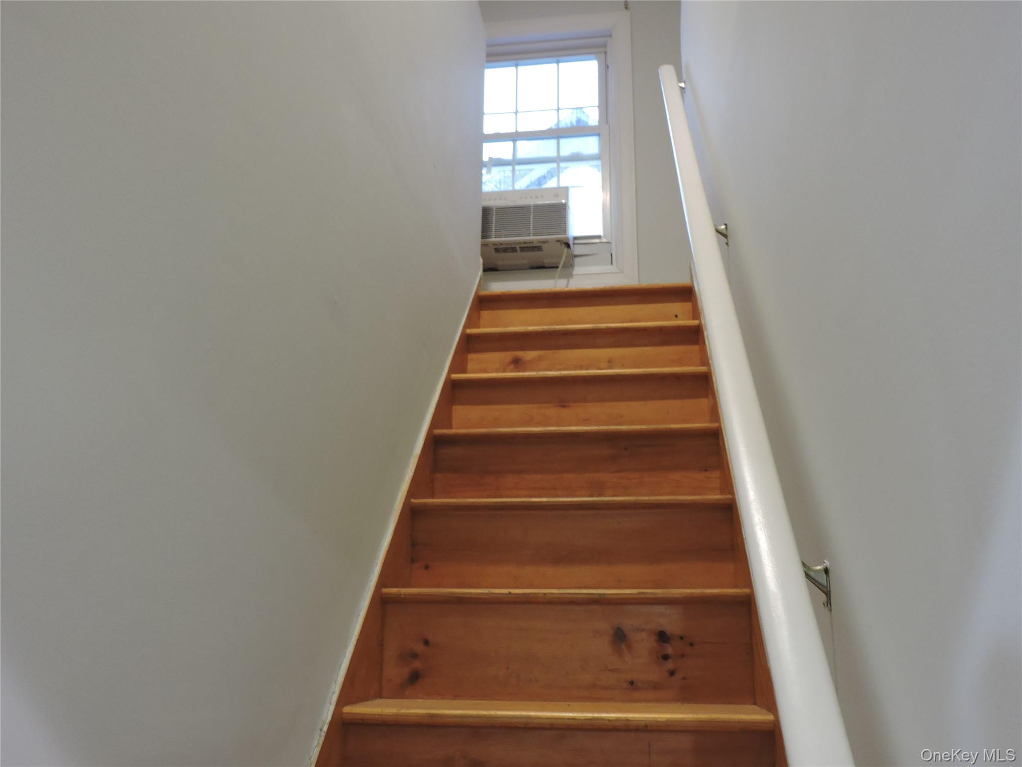 #15 photo, 194-00 112th Road, Saint Albans , NY 11412