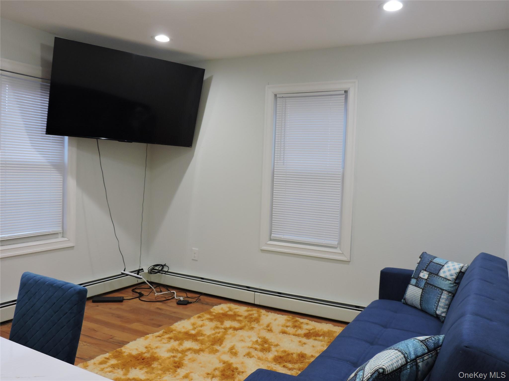 #4 photo, 194-00 112th Road, Saint Albans , NY 11412