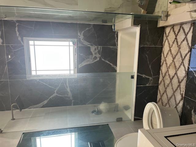 #9 photo, 107 E Fairview Avenue, Нассау ‖ Valley Stream , NY 11580