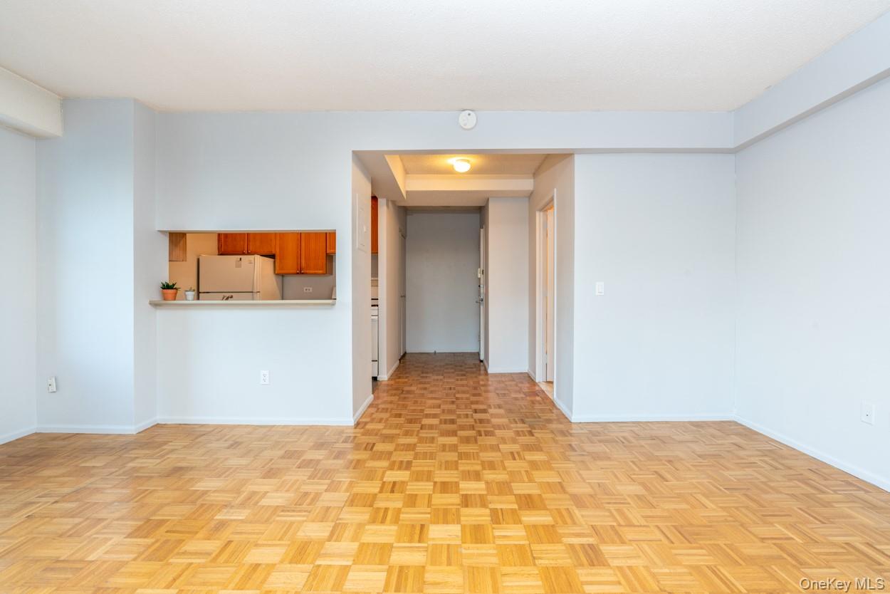 #2 photo, 4-74 48th Avenue, كوينز Long Island City , NY 11109