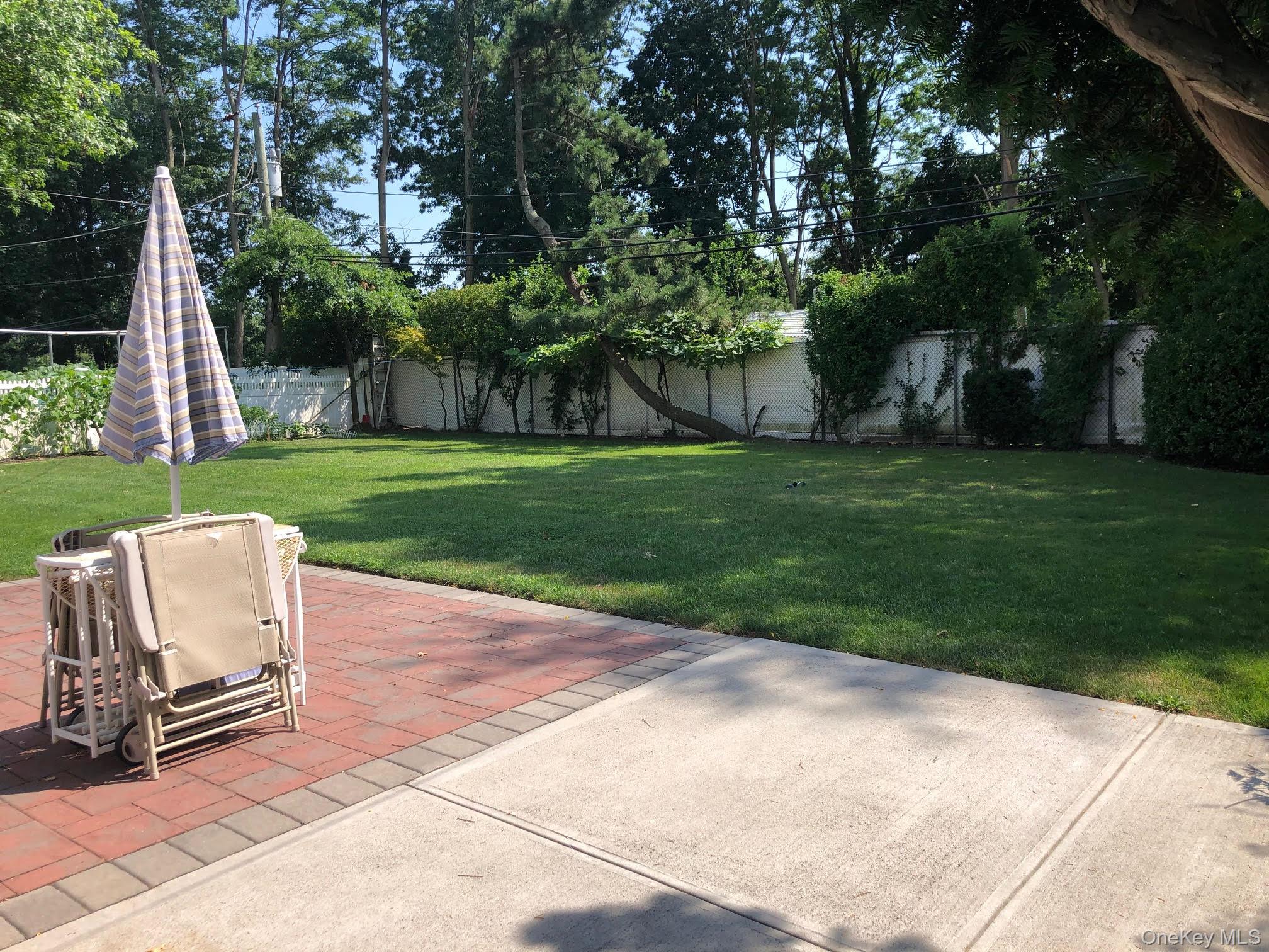 #4 photo, 69 Soundview Road, Great Neck , NY 11020