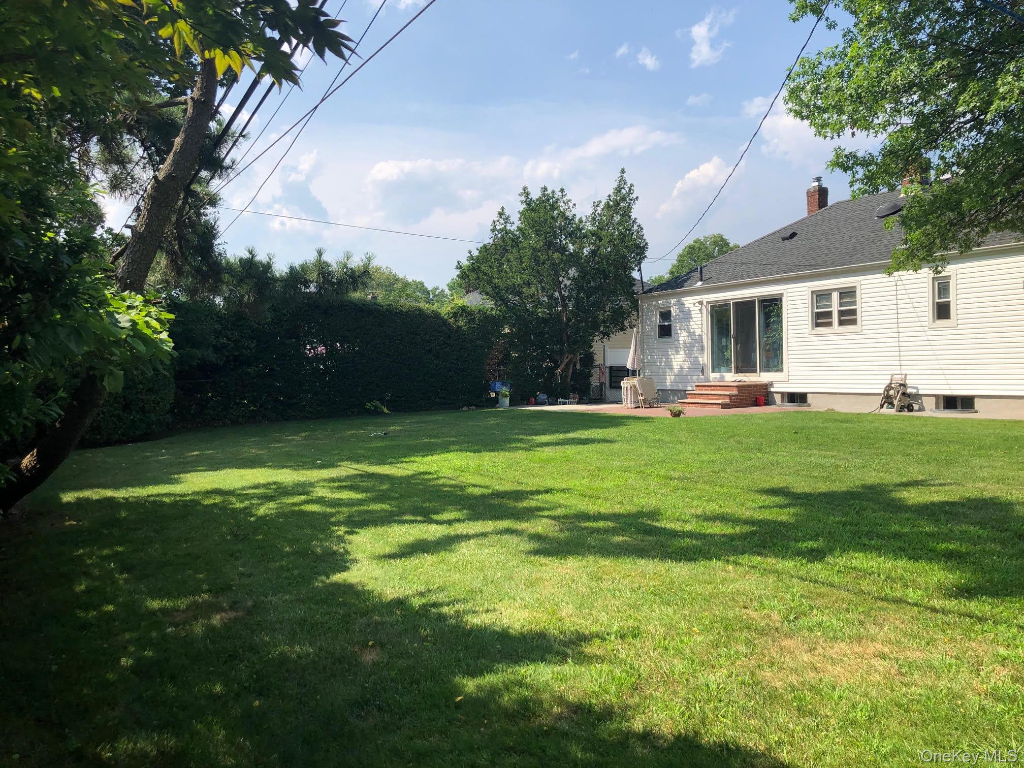 #6 photo, 69 Soundview Road, Great Neck , NY 11020