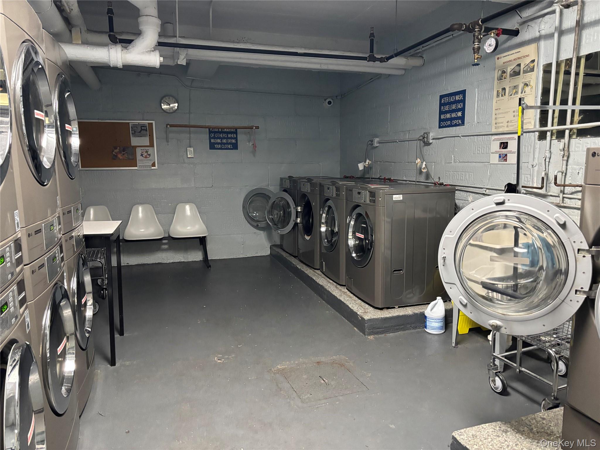 #14 photo, 202-35 Foothill  Ave #21 Foothill Ave, Hollis , NY 11423