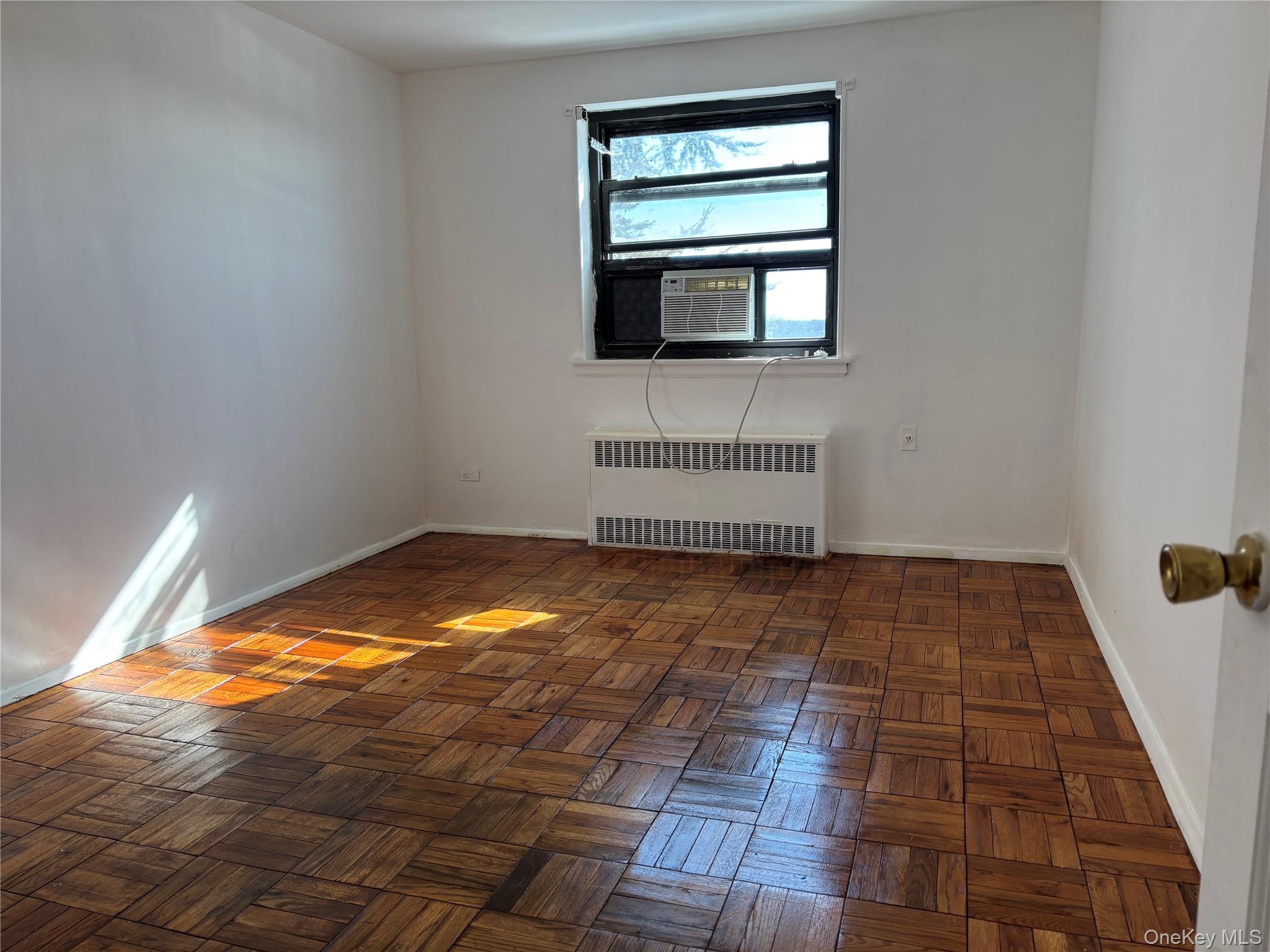 #19 photo, 202-35 Foothill  Ave #21 Foothill Ave, Hollis , NY 11423