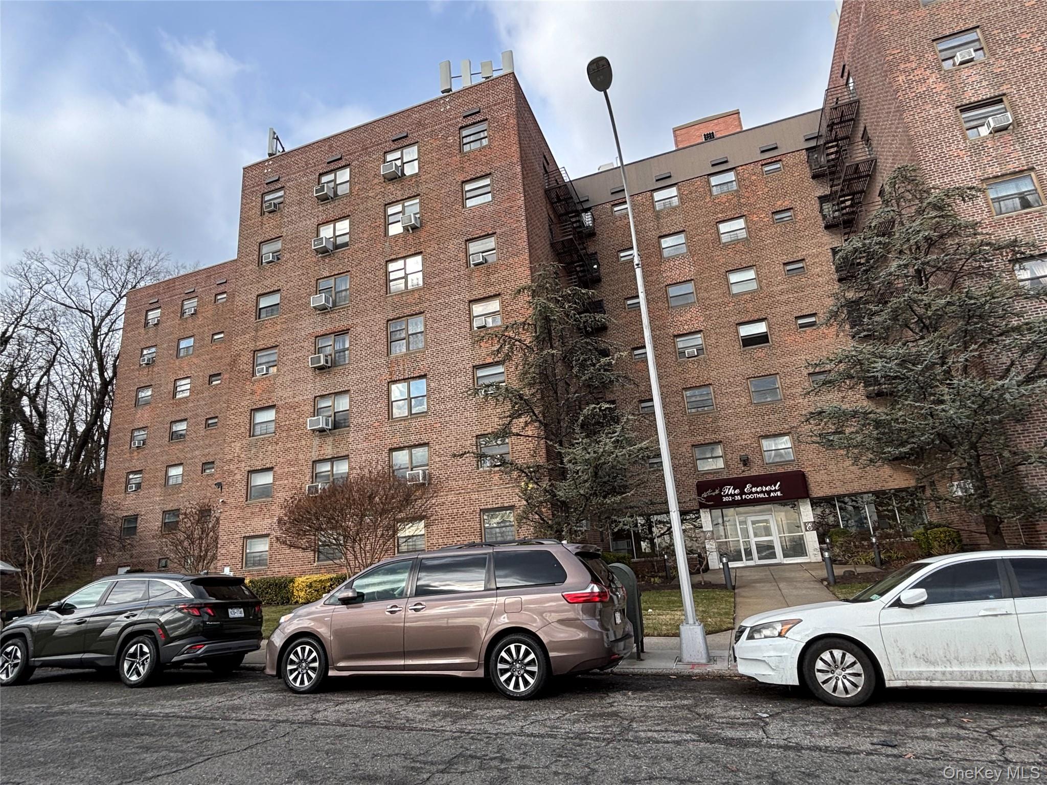#3 photo, 202-35 Foothill  Ave #21 Foothill Ave, קווינס Hollis , NY 11423