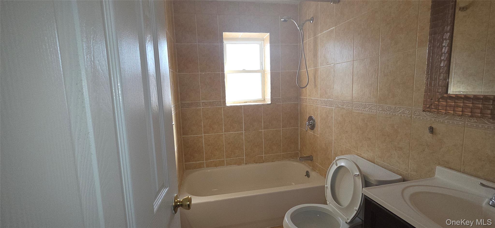 #11 photo, 1561 E 94th Street, Brooklyn , NY 11236