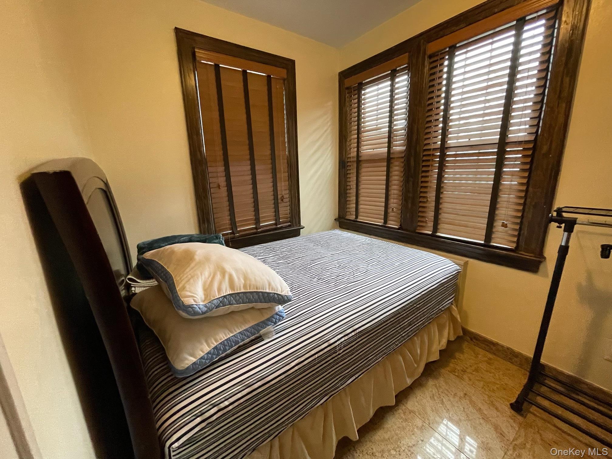 #19 photo, 47-51 161 Street, Flushing , NY 11358