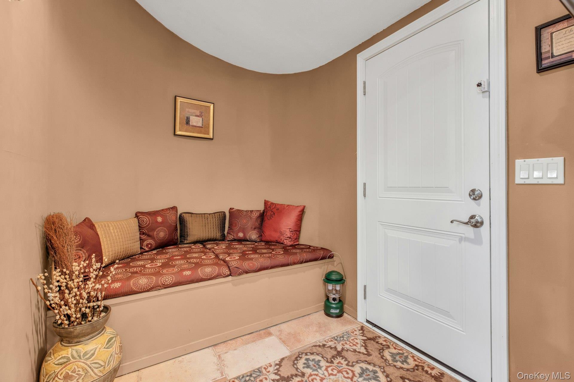 #20 photo, 1044 Commack Road, सफ़ोक काउंटी Dix Hills , NY 11746