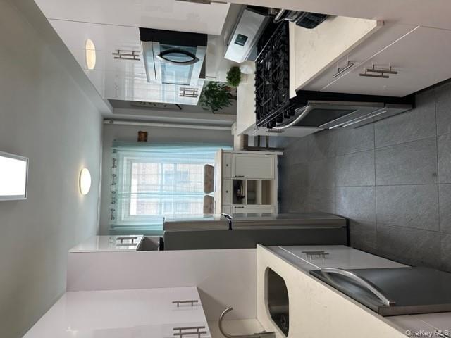 #8 photo, 2081 Cruger Avenue, Бронкс ‖ Bronx , NY 10462