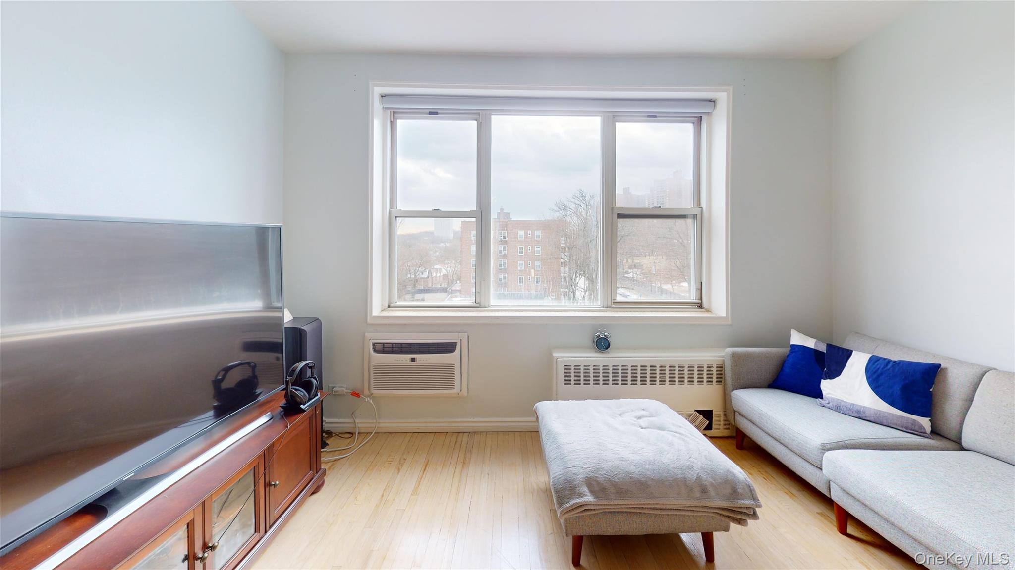 #4 photo, 6300 Riverdale Avenue, Бронкс ‖ Bronx , NY 10471