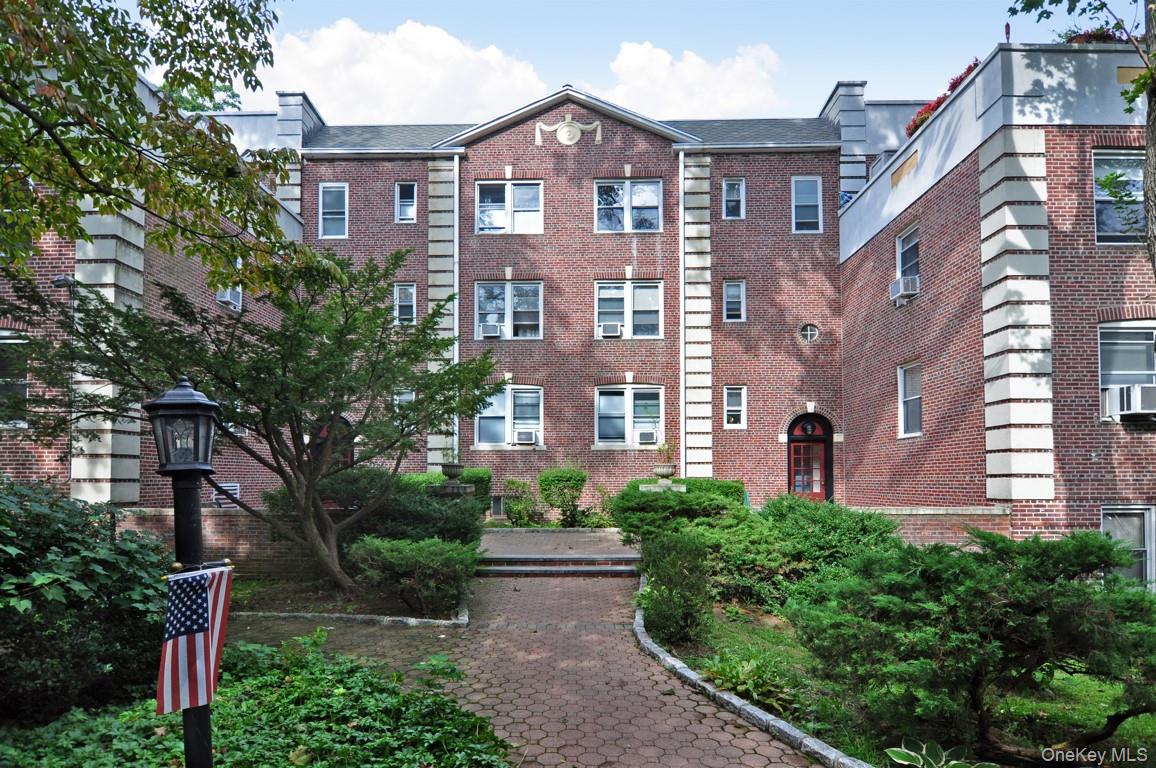 #16 photo, 822 Palmer Road, Бронкс ‖ Bronxville , NY 10708