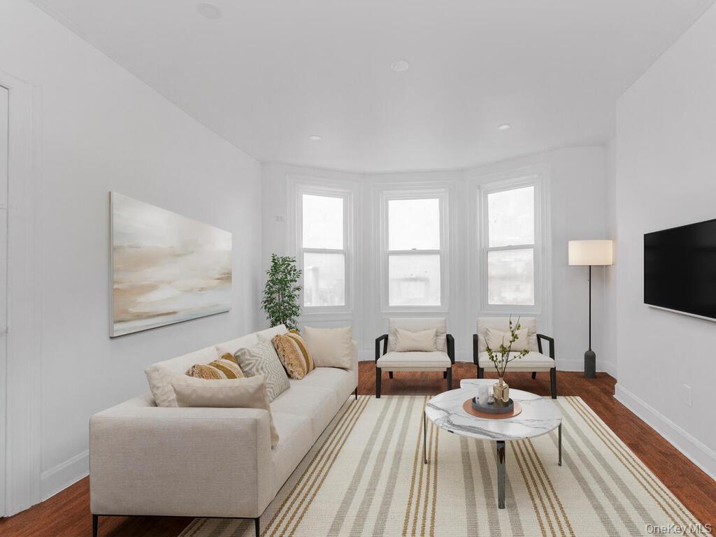 #15 photo, 2215 Bruckner Boulevard, Bronx , NY 10472