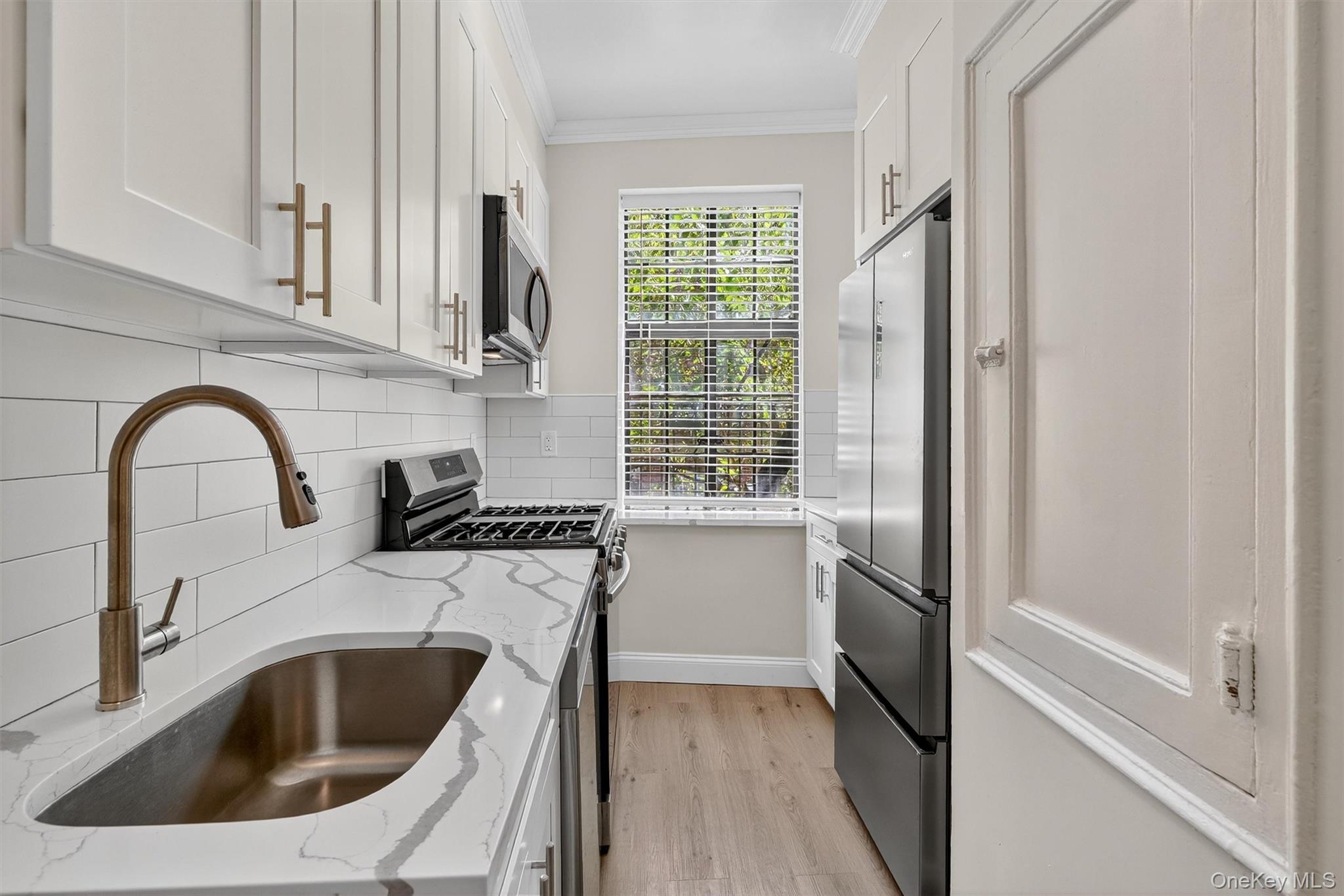 #12 photo, 2 Westchester Avenue, White Plains , NY 10601