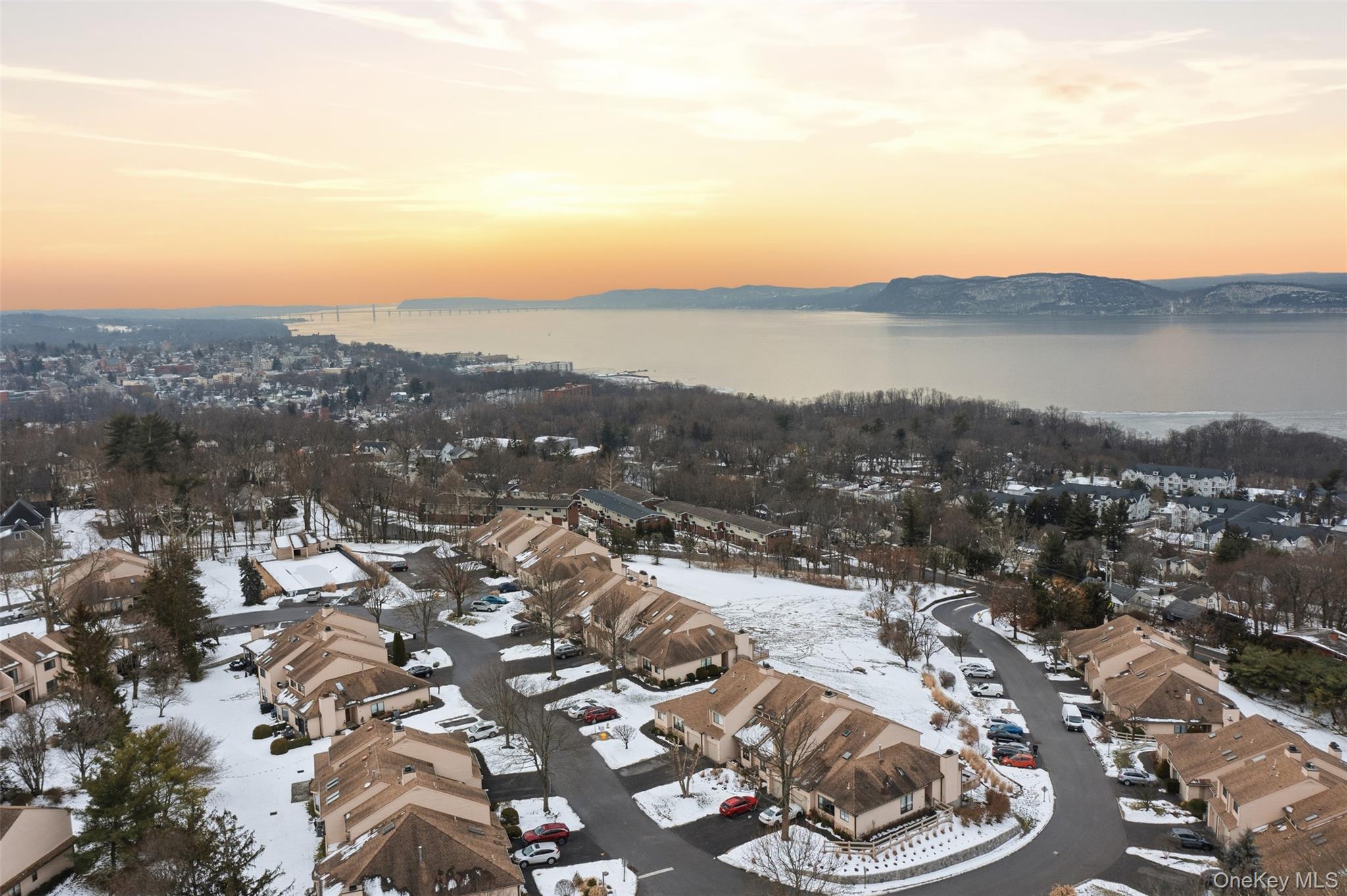 #3 photo, 8 Hudson Watch Drive, Ossining , NY 10562